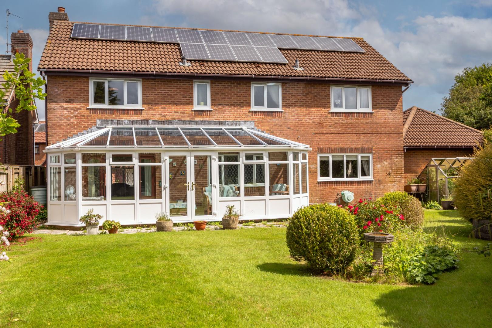 Ffordd Draenen Ddu, West Cross, Newton, Swansea, SA3 5RP